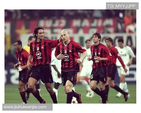 80年代足球传奇球星合影 回顾辉煌岁月与经典瞬间 80年代足球传奇球星合影 回顾辉煌岁月与经典瞬间